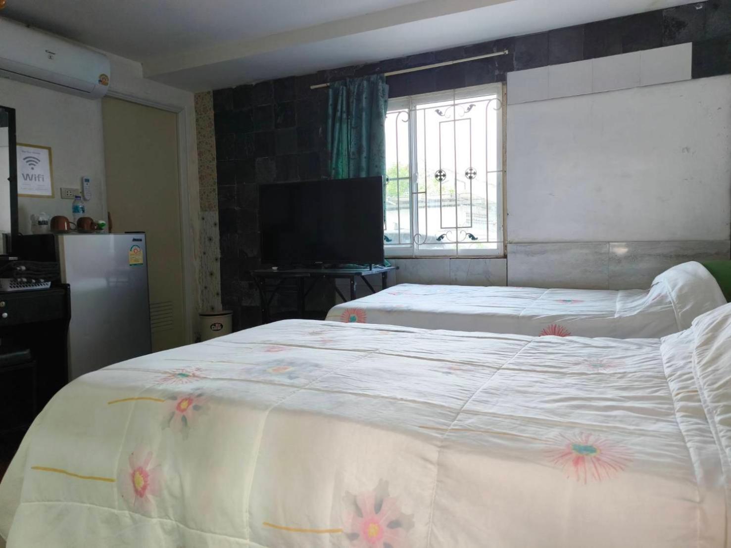 Nu Phuket Airport Resident 1 Bed and Breakfast Nai Yang-stranden Eksteriør billede