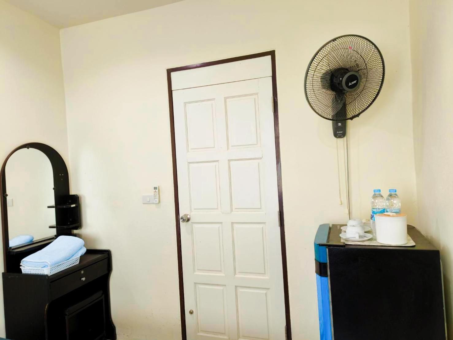 Nu Phuket Airport Resident 1 Bed and Breakfast Nai Yang-stranden Eksteriør billede